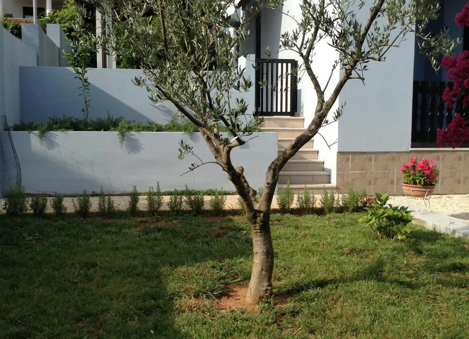 The Blue House Apartment Vinkuran