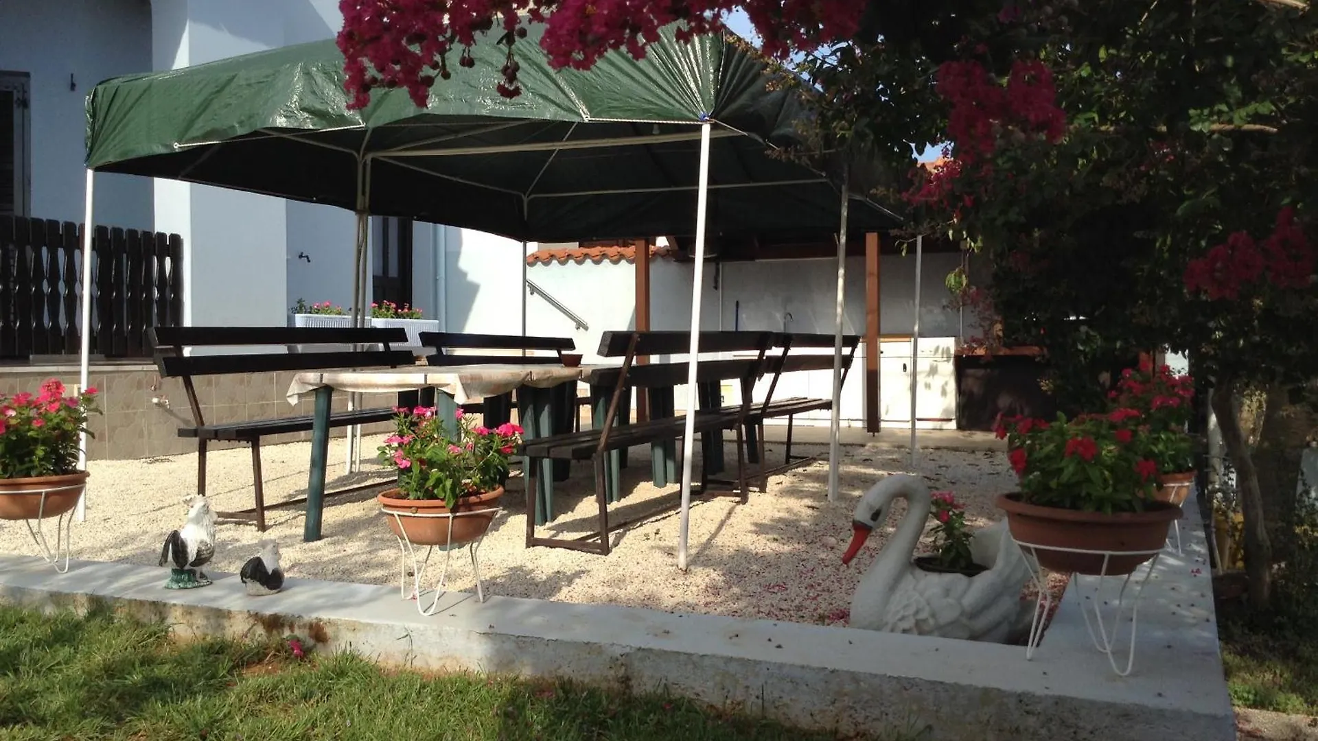 The Blue House Apartment Vinkuran