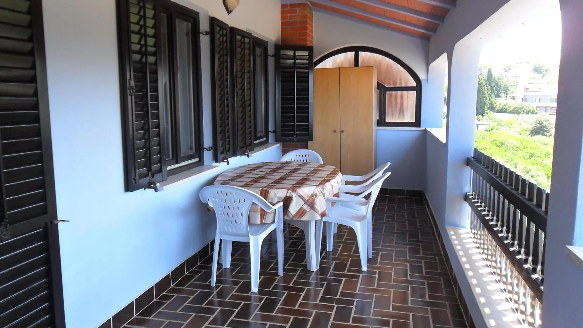The Blue House Apartment Vinkuran